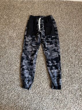 Fabletics Gray & Black Camo Joggers